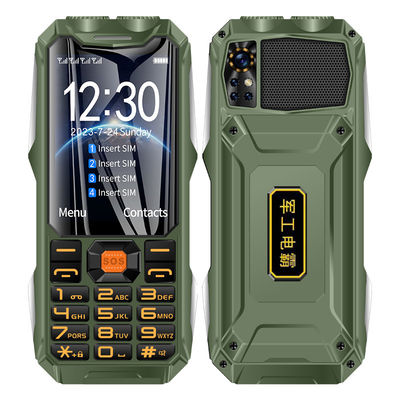 4SIM 카드 2G 휴대 전화 손전등 FM 라디오 Q9 3.5 인치 장수